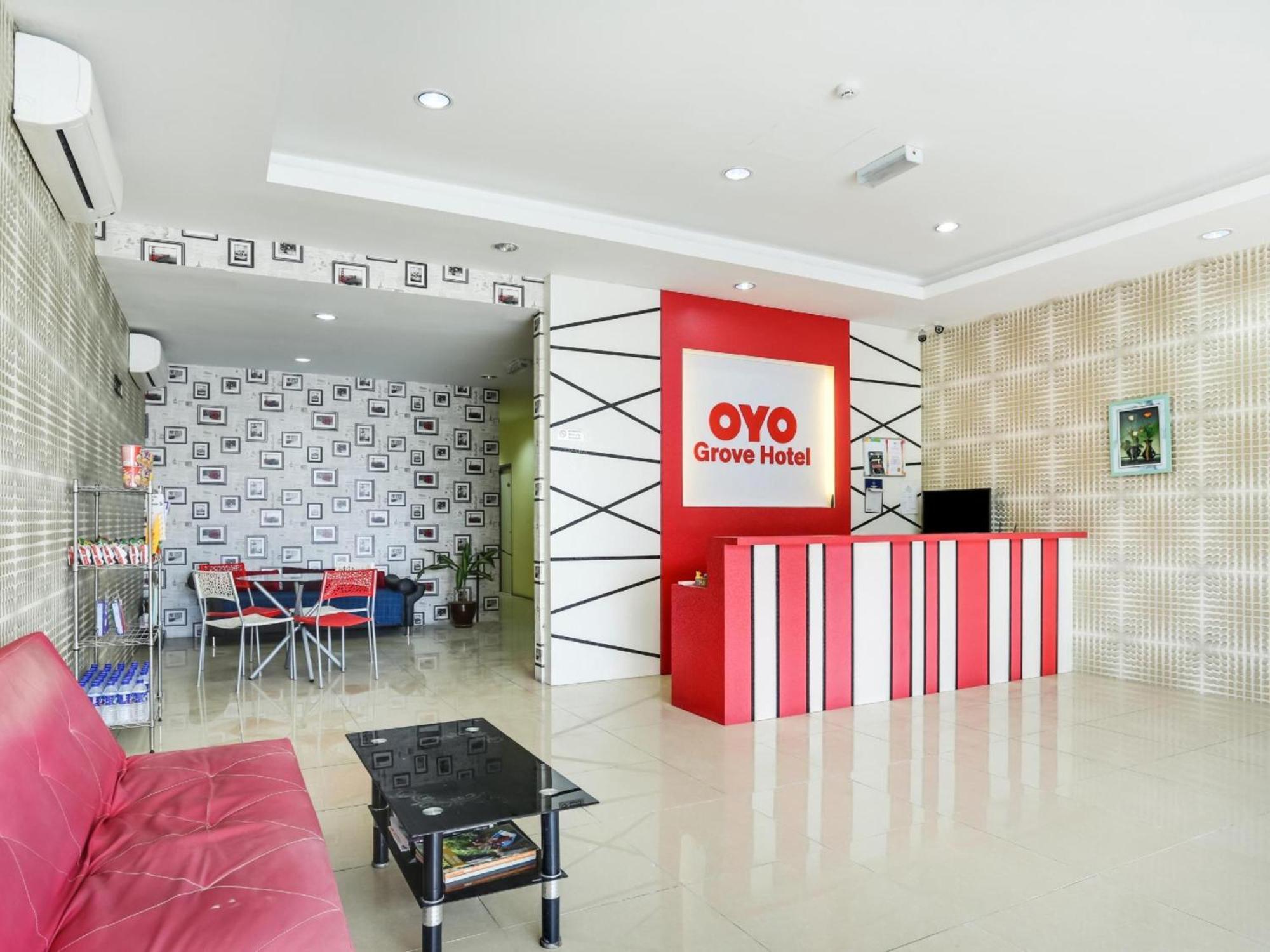 Oyo 89583 Grove Hotel Kajang Exterior photo